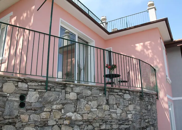 Bed and Breakfast La Ciliegia Bianca Belgirate